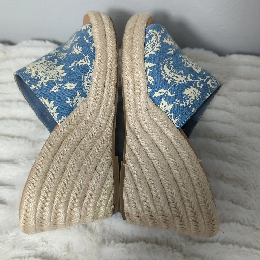 PIONEER WOMAN Mariela blue floral canvas espadrille wedge slide‎ sandals Size 9
